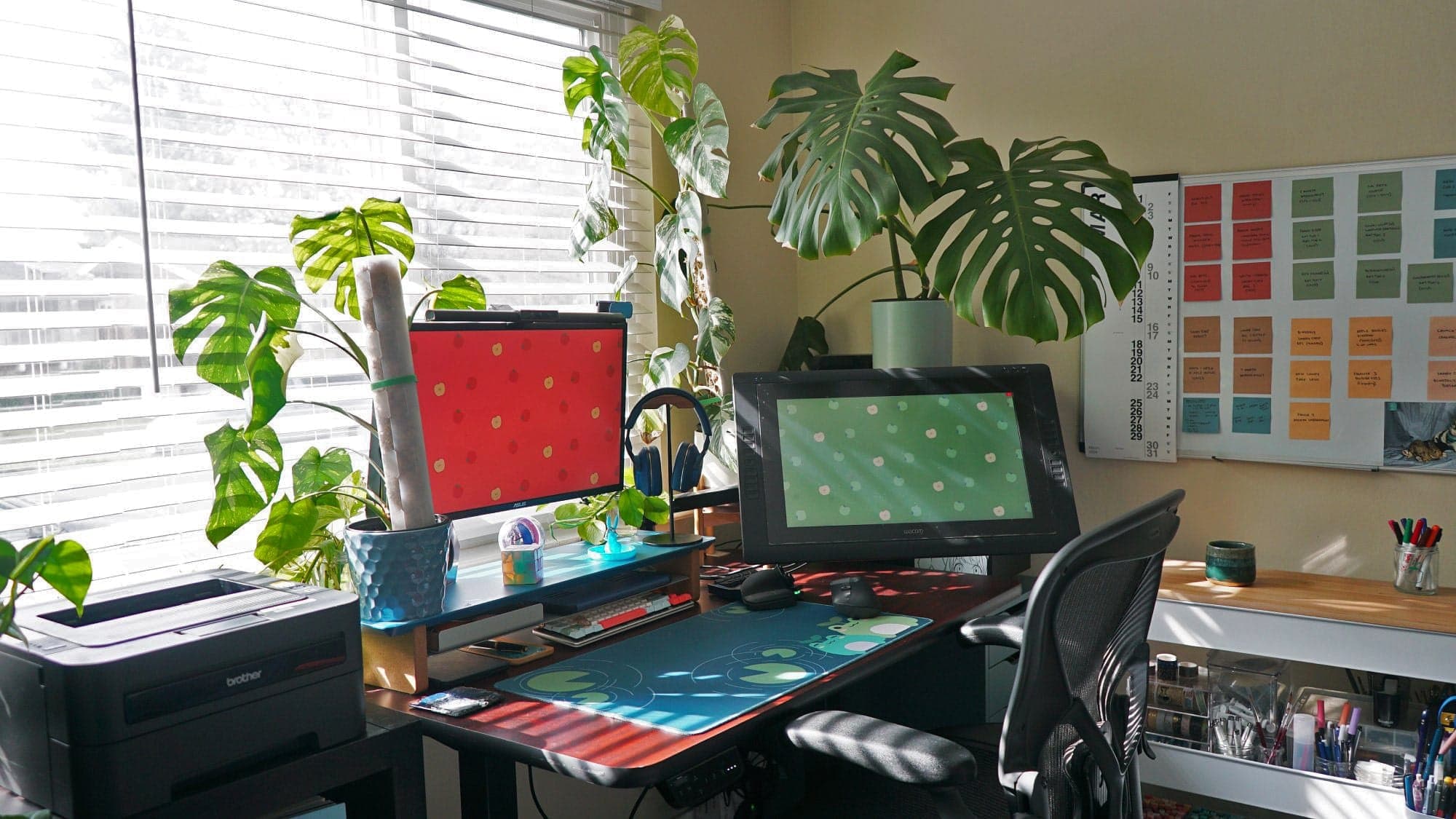 Artist’s Bedroom Desk Setup in San Francisco, US